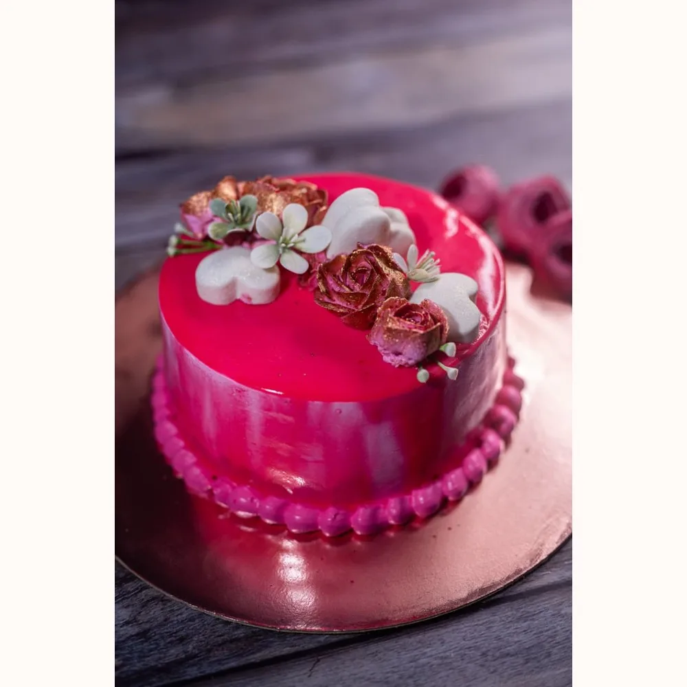 Strawberry Cake (500gm)